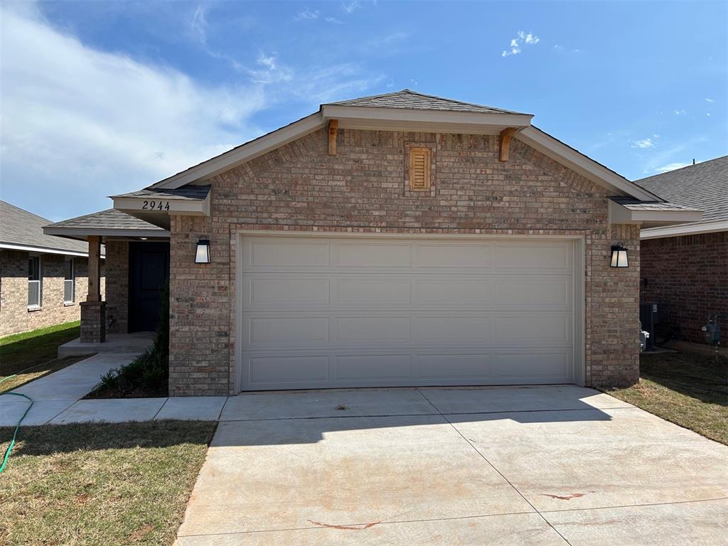 2944 NW 196th Place Property Photo 1