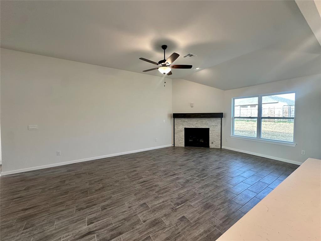 18220 Austin Court Property Photo 3
