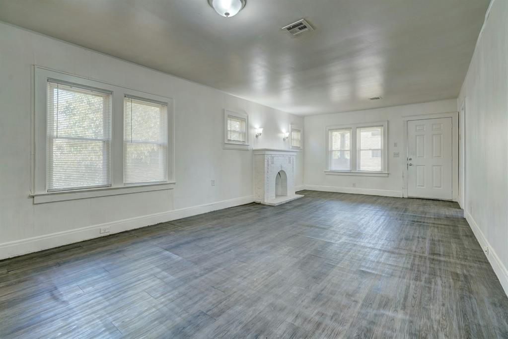 9709 N Western Avenue Property Photo 15