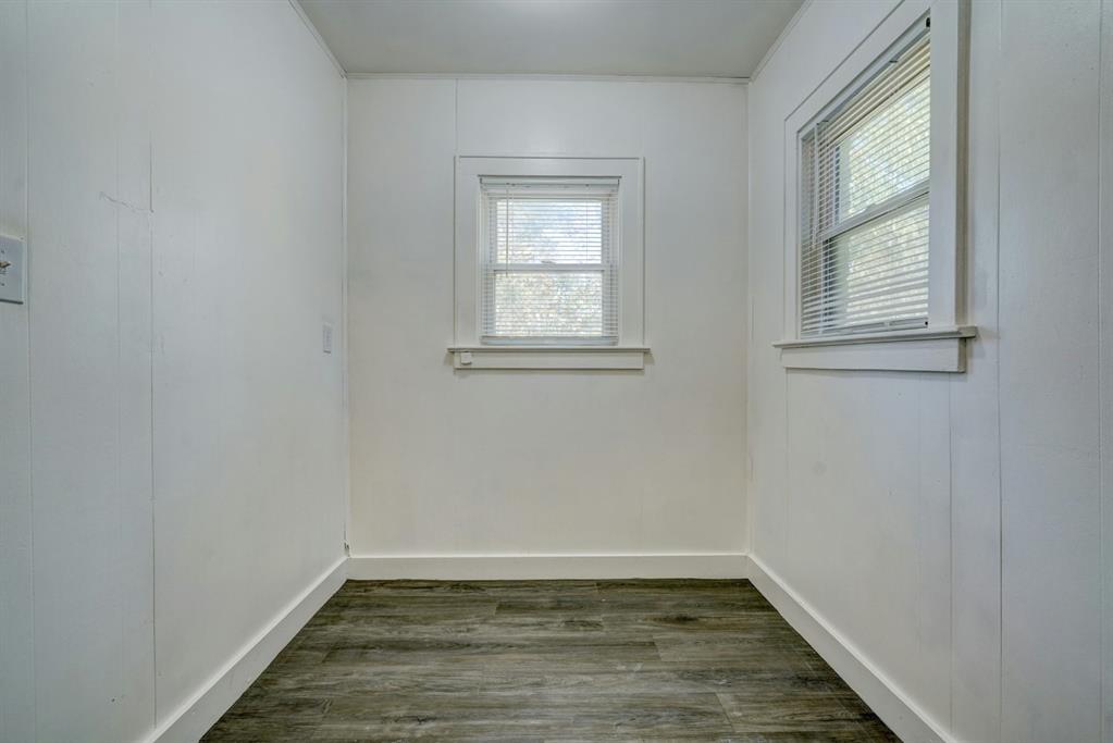 9709 N Western Avenue Property Photo 31