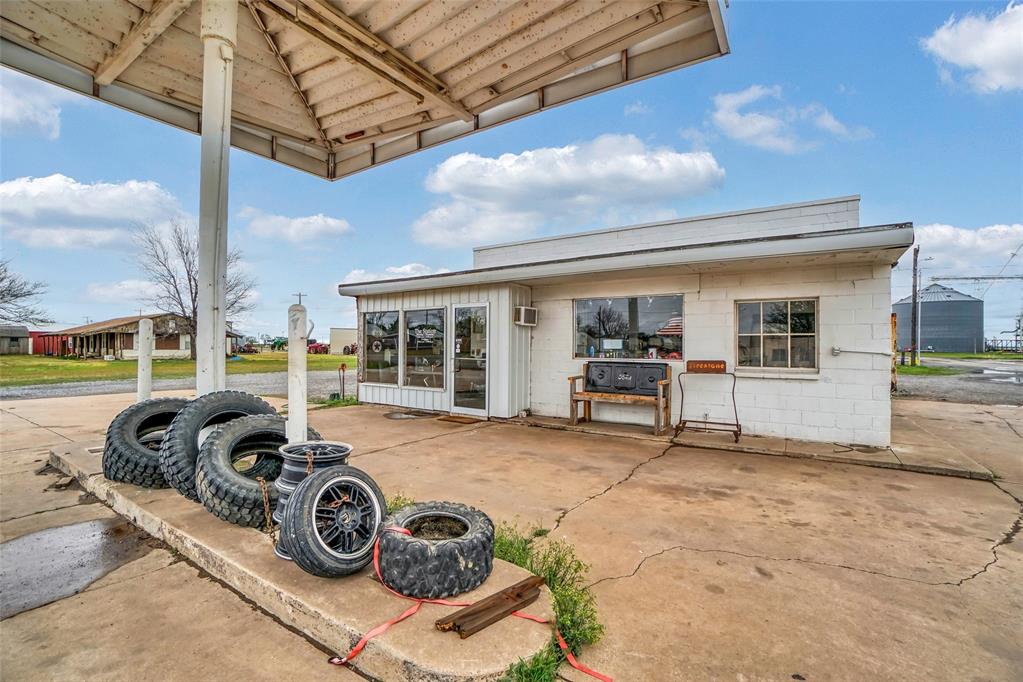 200 E Second Street Property Photo