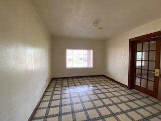 233 S Louis Tittle Avenue Property Photo 6