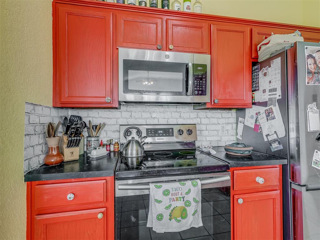 2036 Cloverdale Lane Property Photo 16
