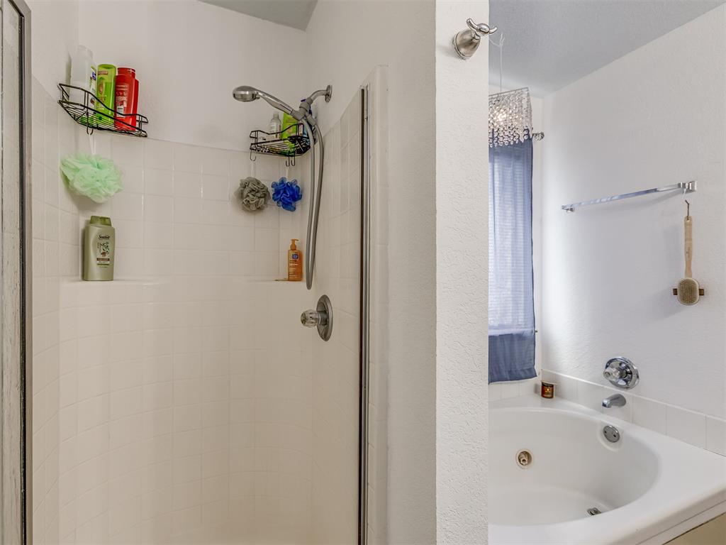 2036 Cloverdale Lane Property Photo 22