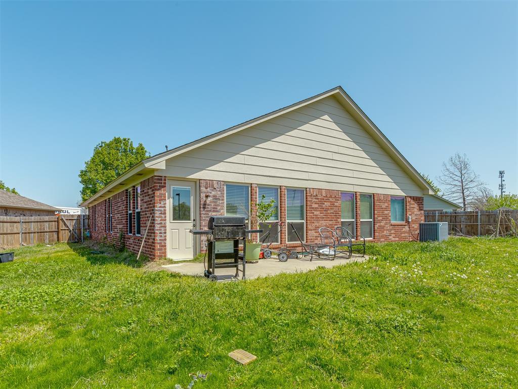 2036 Cloverdale Lane Property Photo 32