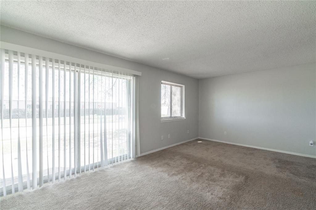 214 Jason Drive Property Photo 4