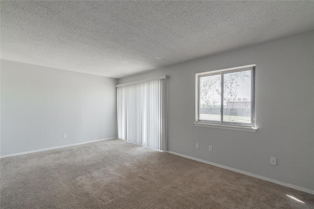 214 Jason Drive Property Photo 5