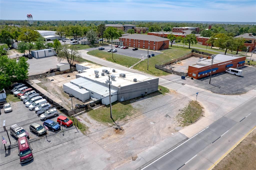7140 Nw 39th Expressway Property Photo