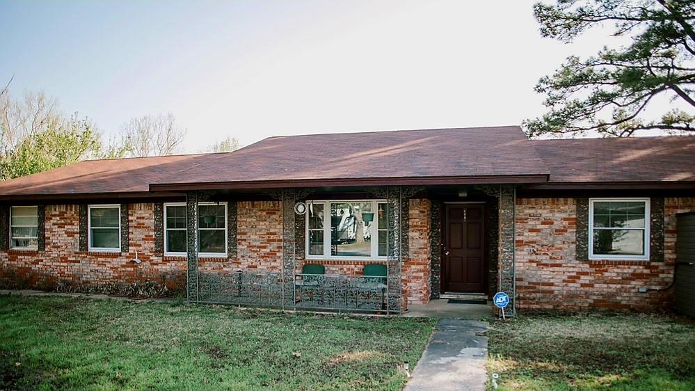 348 W Maple Lane