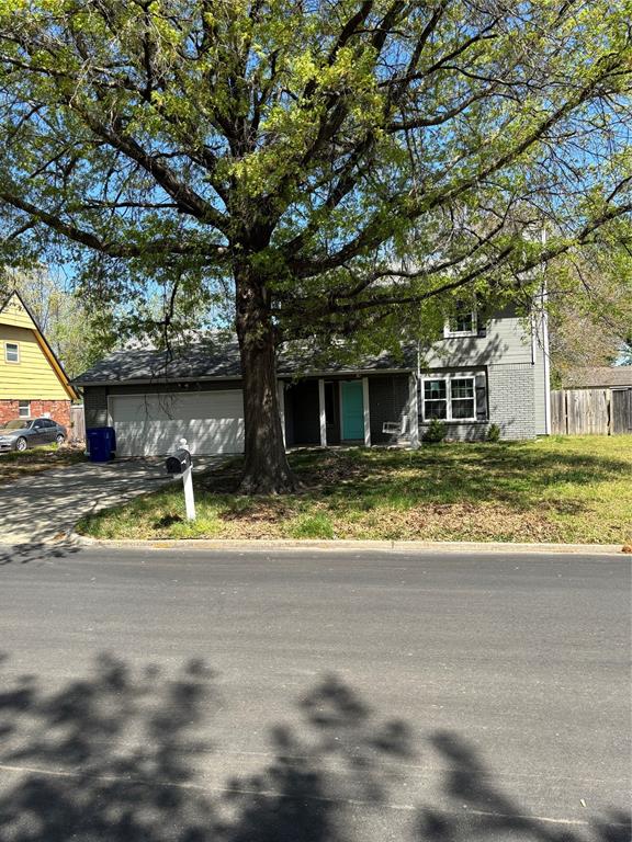 4117 S Elm Avenue Property Photo