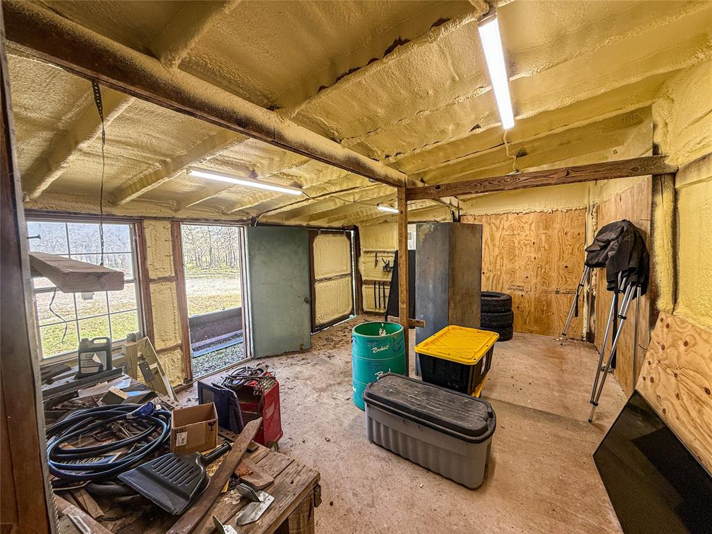 31230 N County Road 3170 Property Photo 43