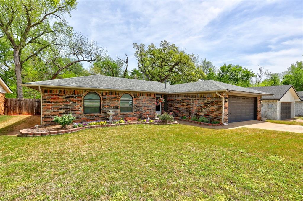 1600 Pine Oak Drive Property Photo 2