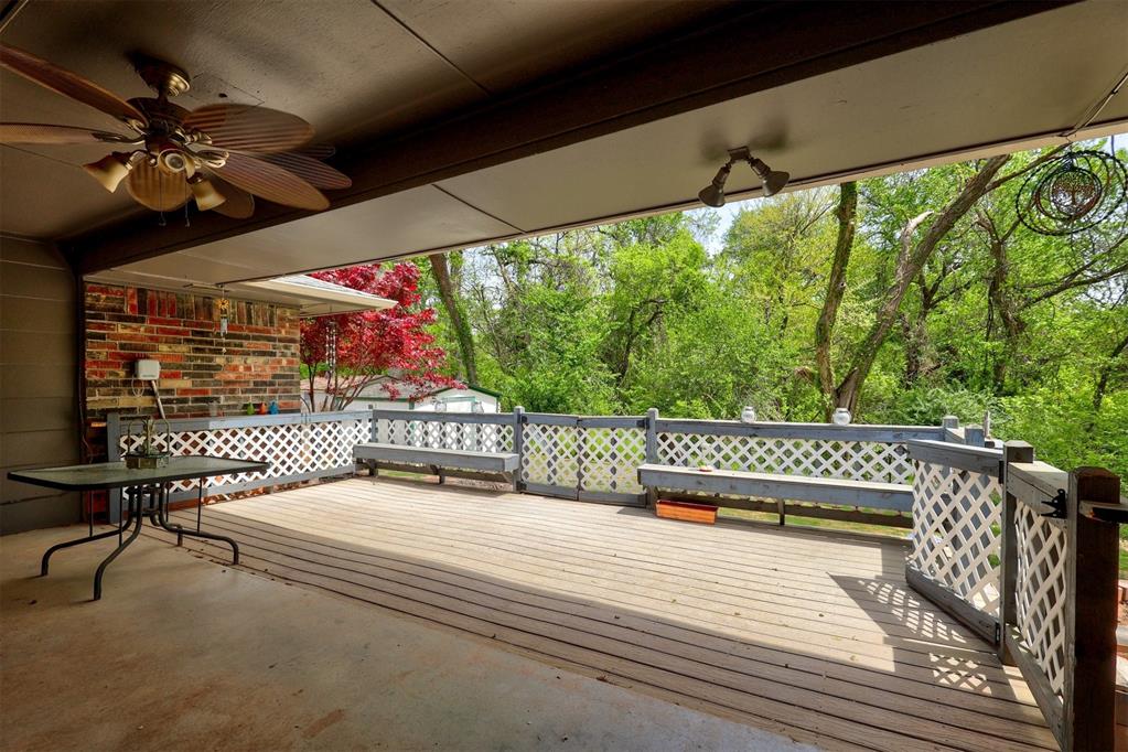 1600 Pine Oak Drive Property Photo 18