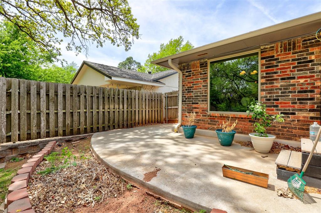 1600 Pine Oak Drive Property Photo 21