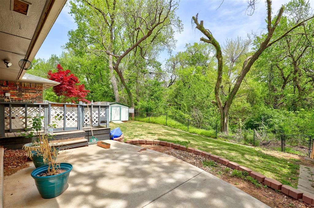 1600 Pine Oak Drive Property Photo 22