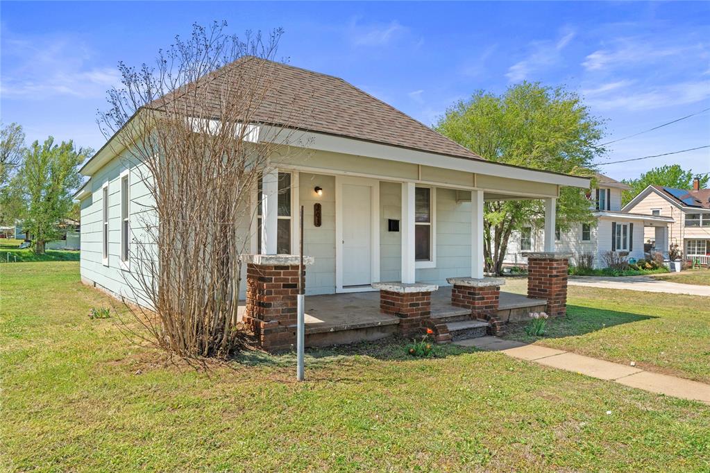 203 N Blaine Avenue Property Photo