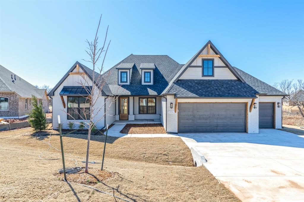 13541 Hickory Way Property Photo