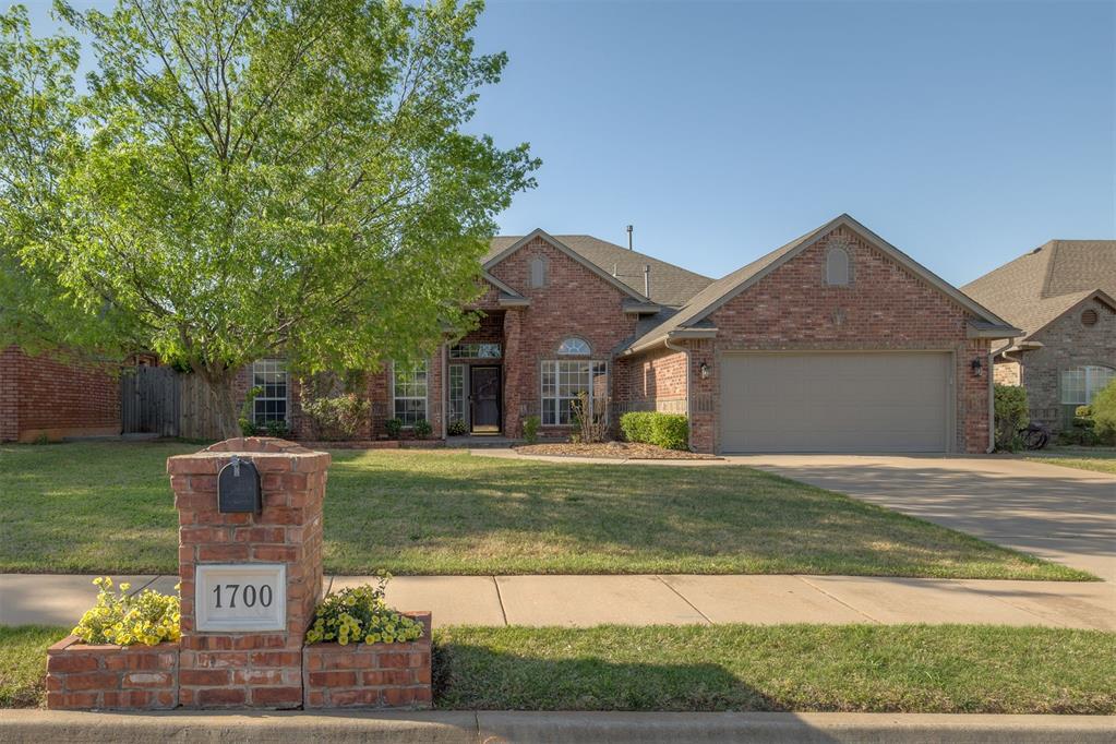 1700 Oxford Avenue Property Photo