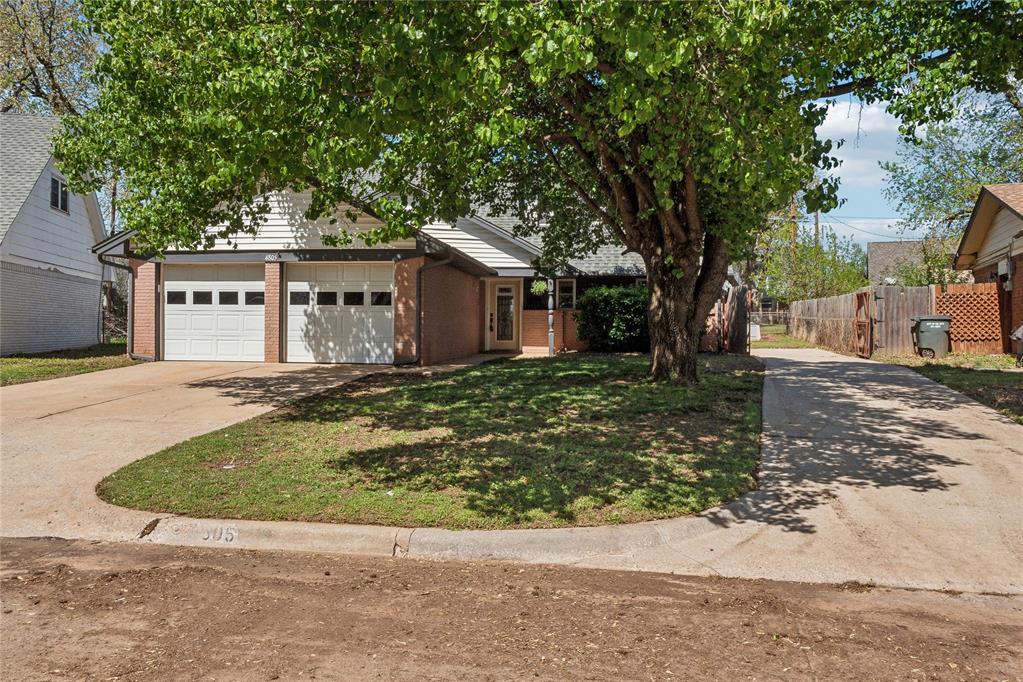 4805 Tate Drive Property Photo 1