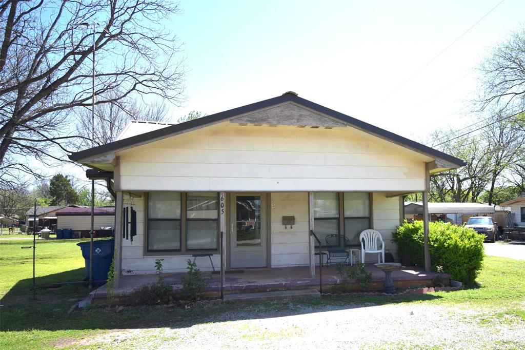 605 SW 6th Street Property Photo 1