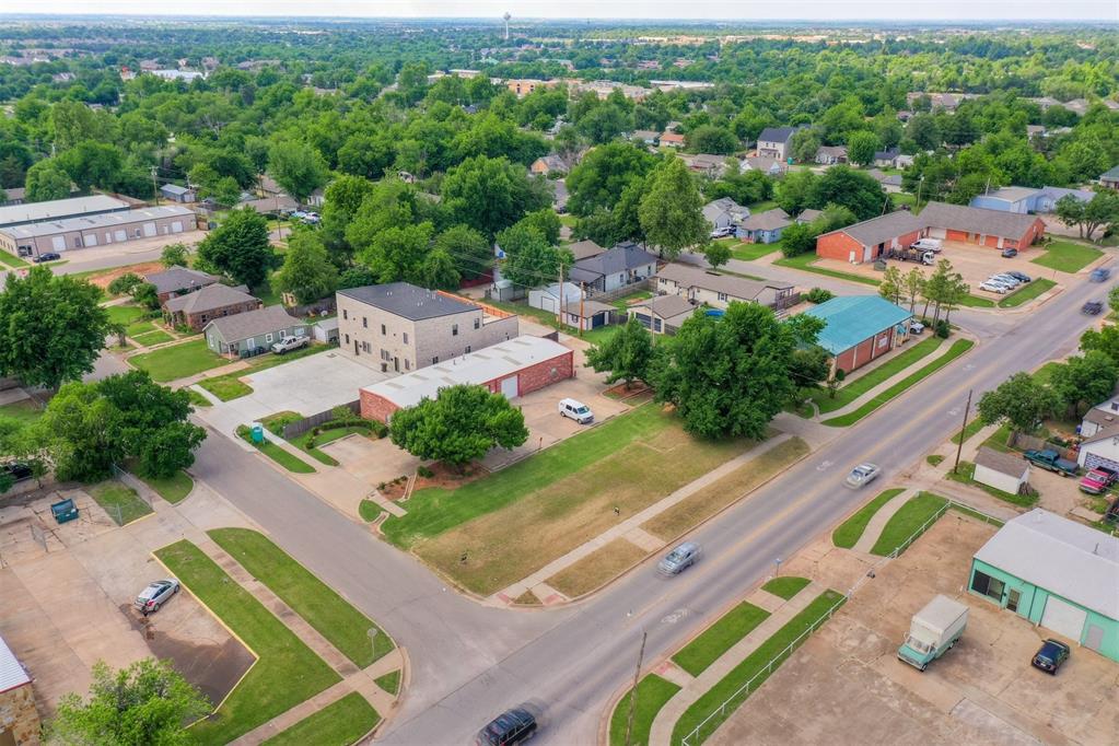 101 S Fretz Avenue Property Photo 1