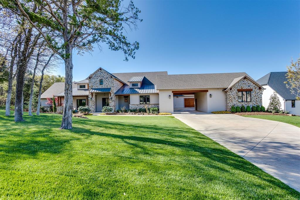 3200 Blackstone Property Photo