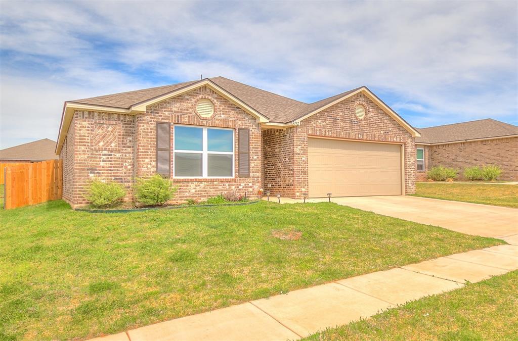9712 Saddle Drive Property Photo 1