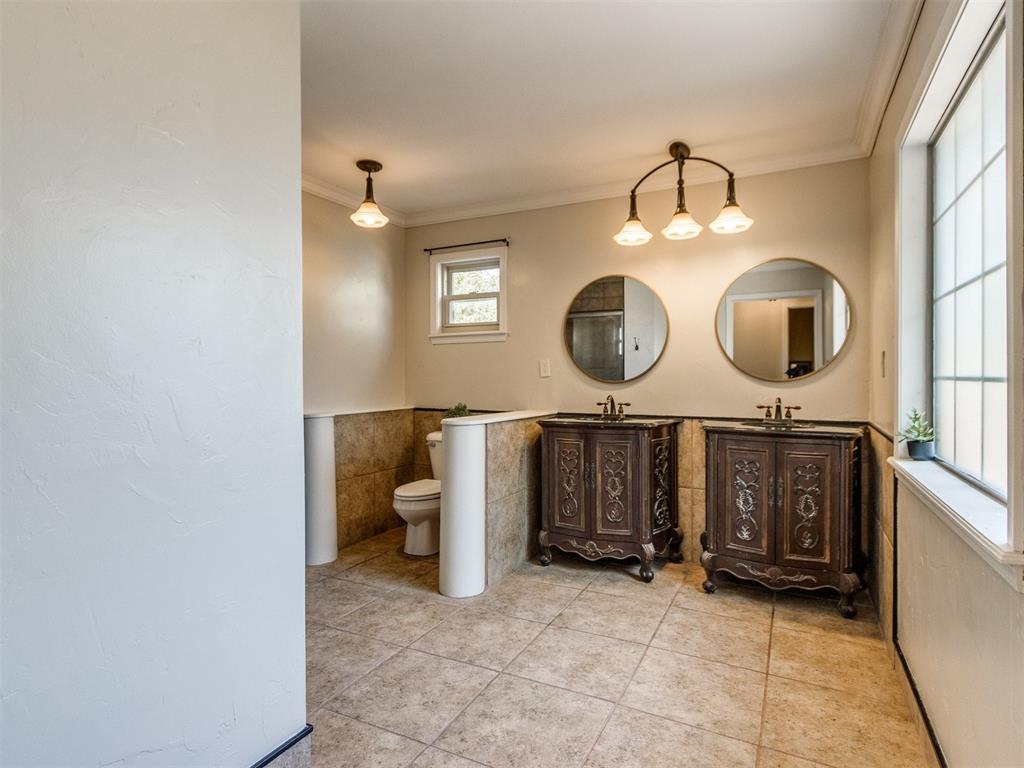 6317 Overcourt Manor Property Photo 16