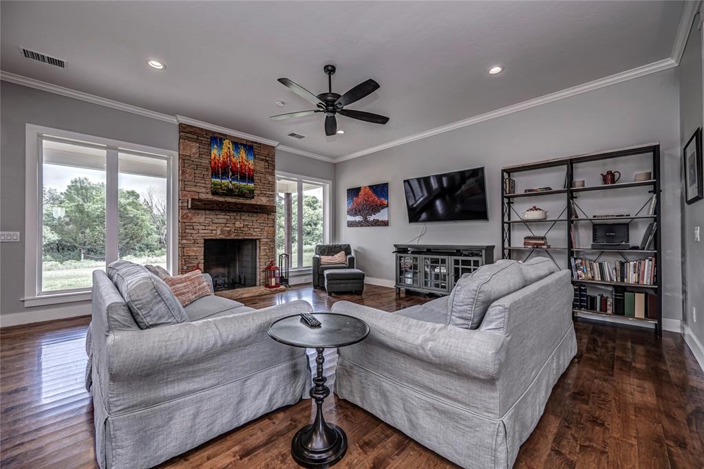 3441 Montilla Court Property Photo 16