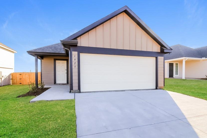 1925 Malus Way Property Photo