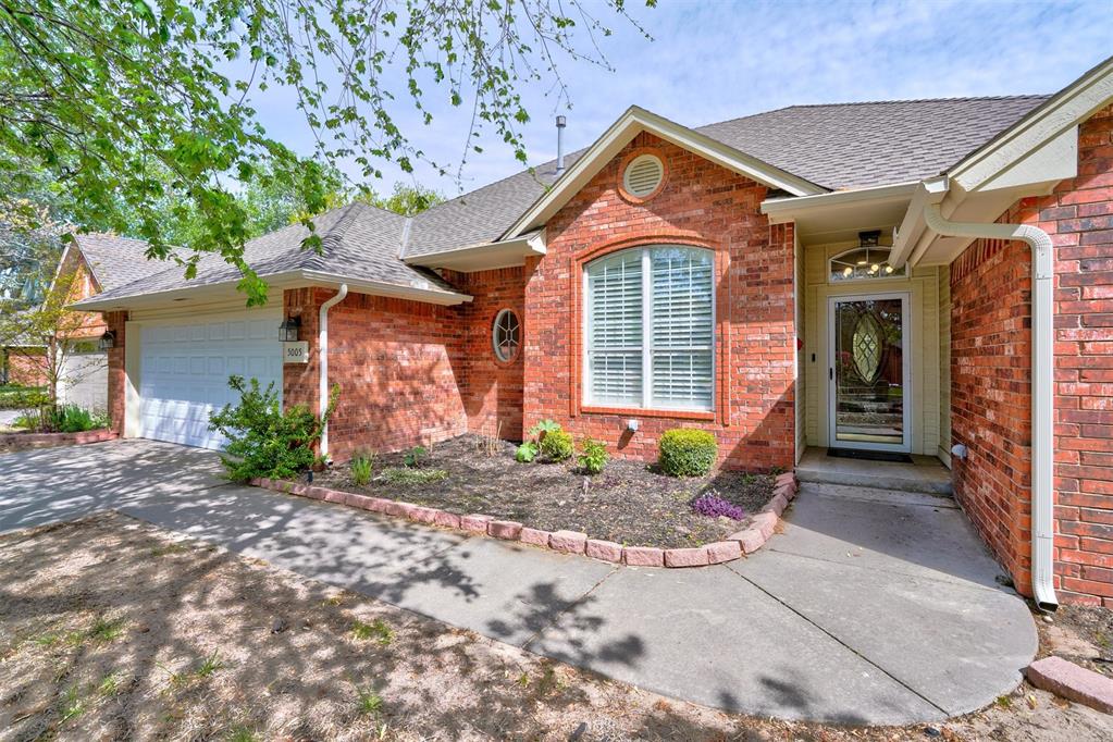 5005 Deerhurst Drive Property Photo