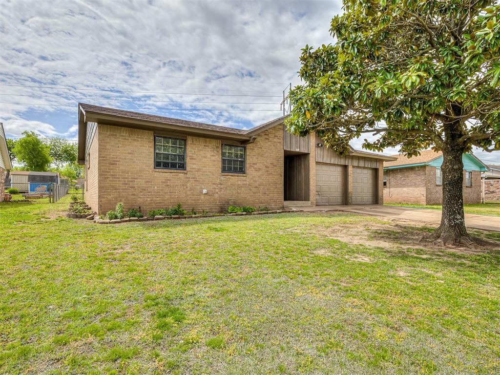 1108 Sw 81st Street Property Photo 3