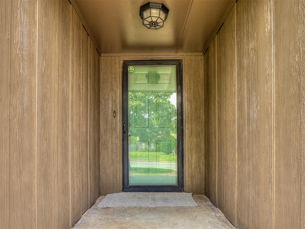 1108 Sw 81st Street Property Photo 6