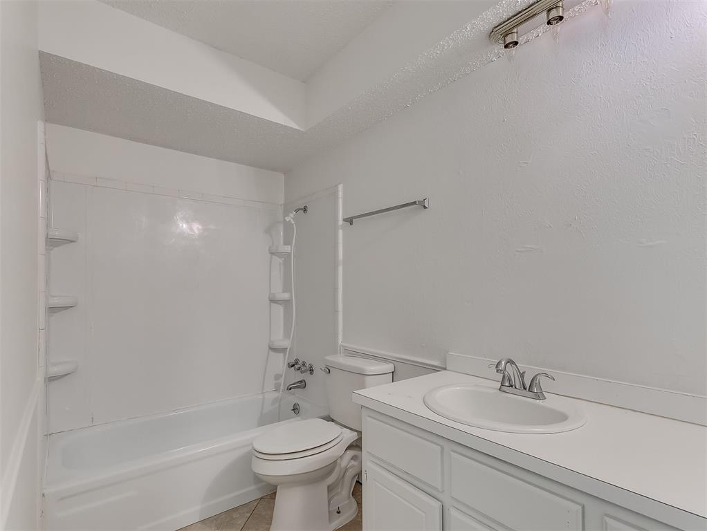 1108 Sw 81st Street Property Photo 32