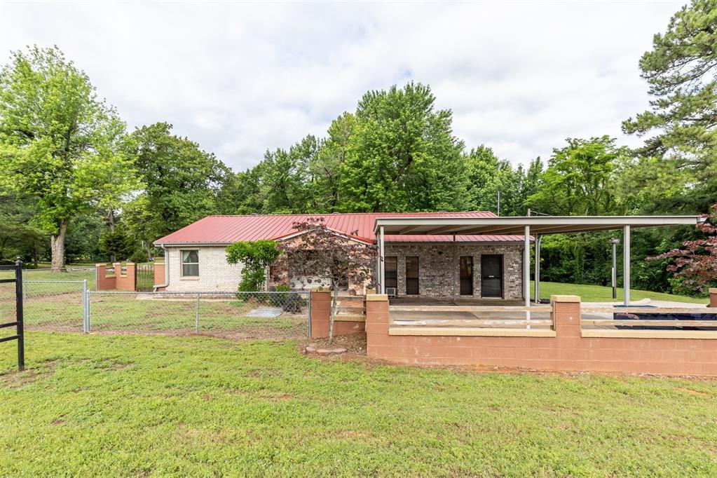6205 S Choctaw Road Property Photo 1