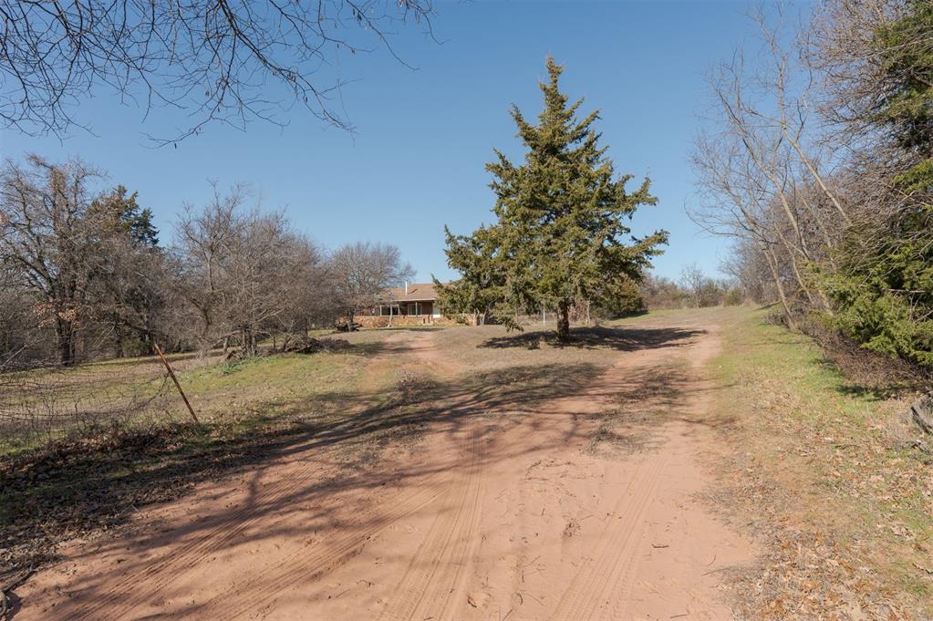 330348 E 1010 Road Property Photo 6