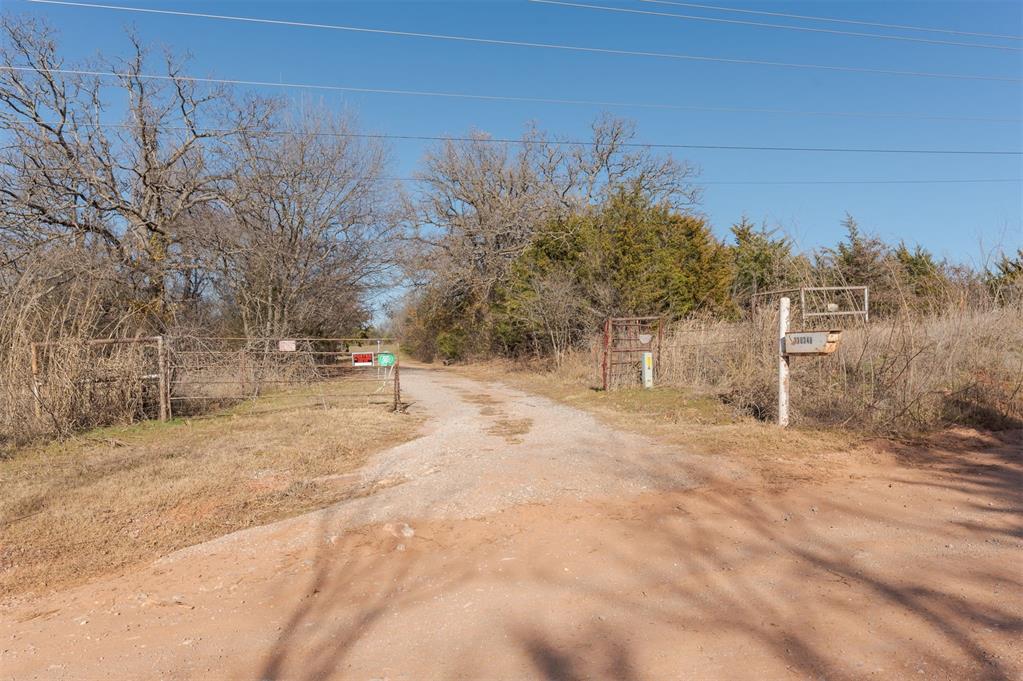 330348 E 1010 Road Property Photo 8