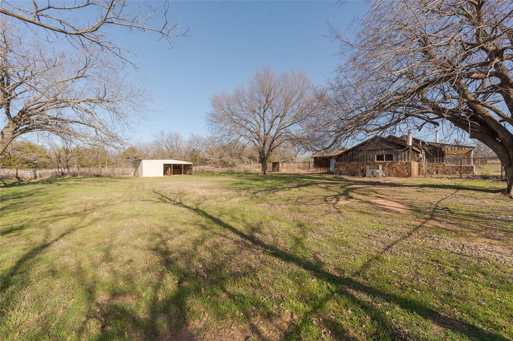330348 E 1010 Road Property Photo 9