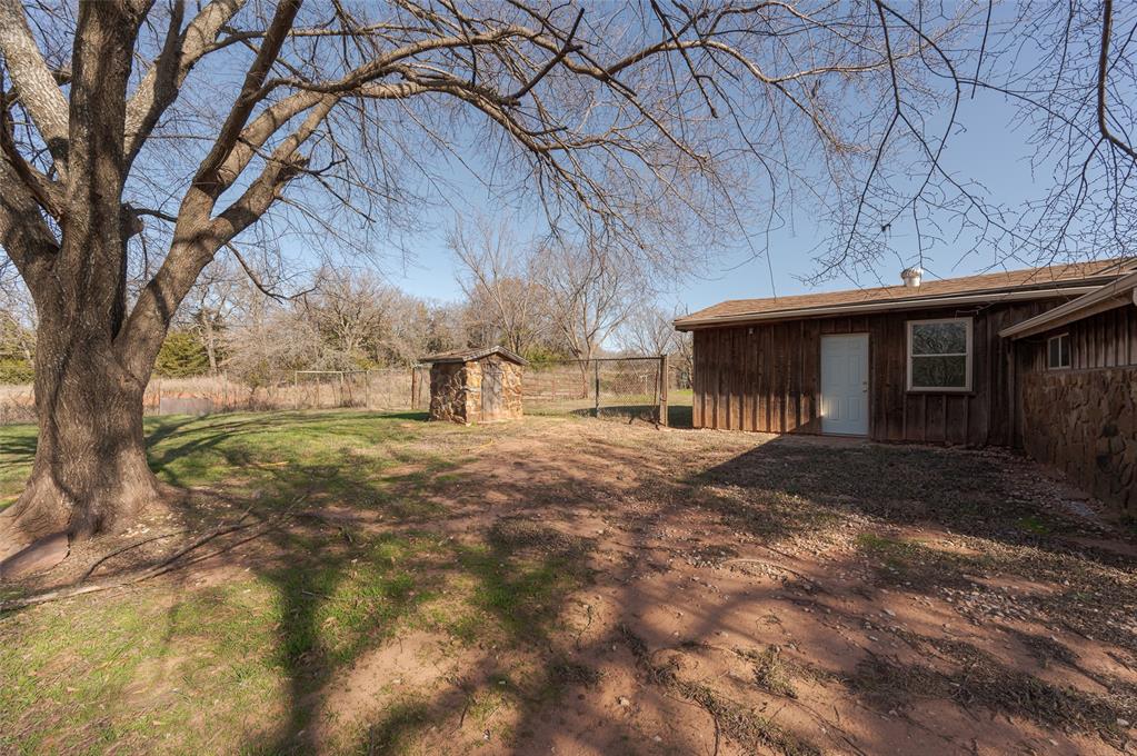 330348 E 1010 Road Property Photo 11