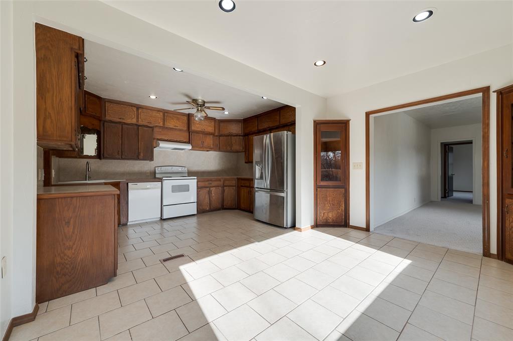 330348 E 1010 Road Property Photo 29