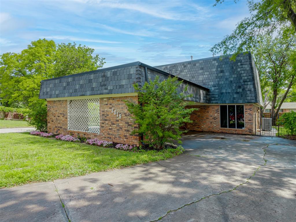 7016 N Roff Avenue Property Photo