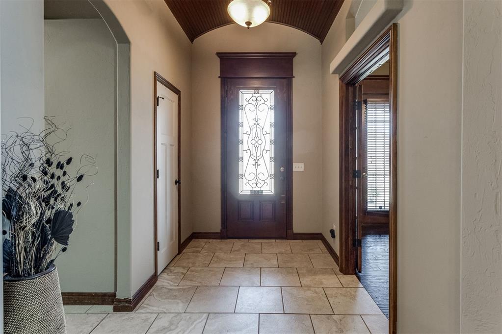 1716 Nw 196th Street Property Photo 9
