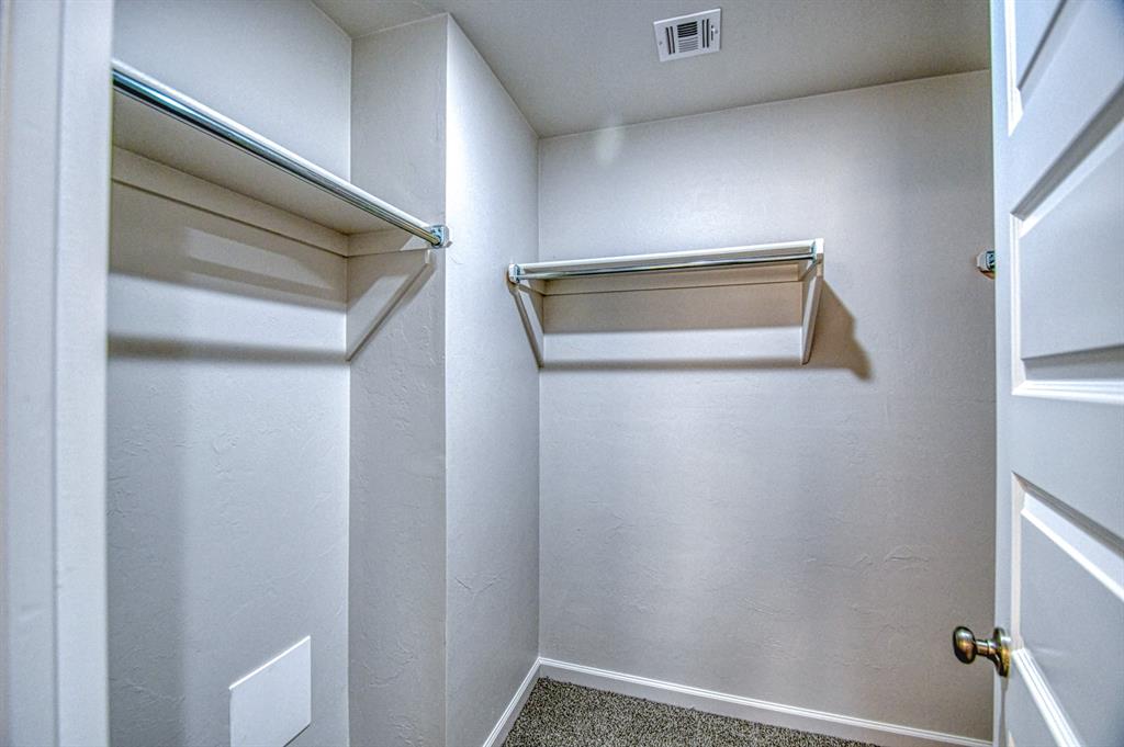 2719 Varenna Court Property Photo 17