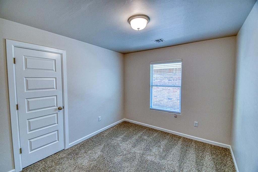2719 Varenna Court Property Photo 18