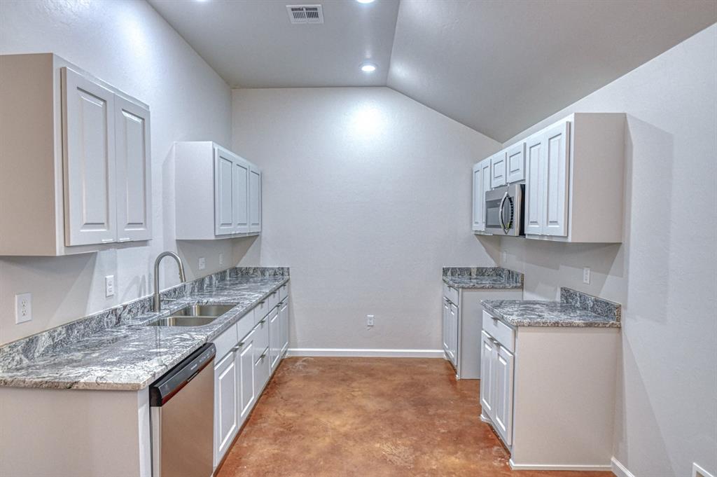 2722 Clifton Terrace Property Photo 11