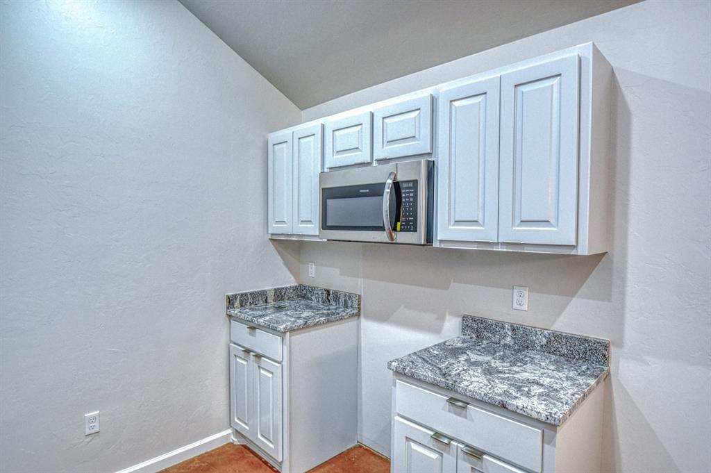 2722 Clifton Terrace Property Photo 13