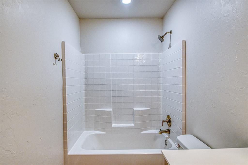2722 Clifton Terrace Property Photo 18