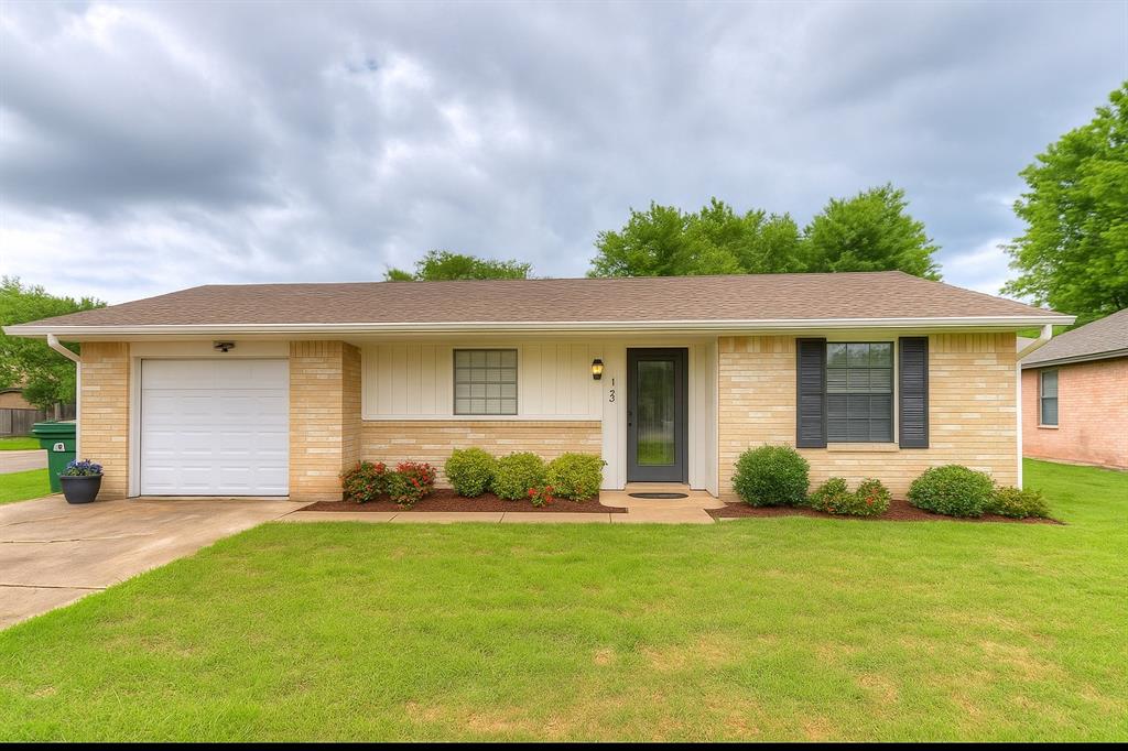 1703 Surrey Place Property Photo