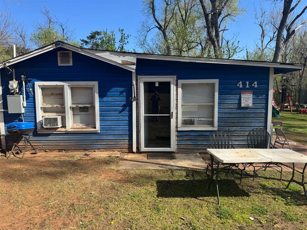 21000 E Fourth Street Picture