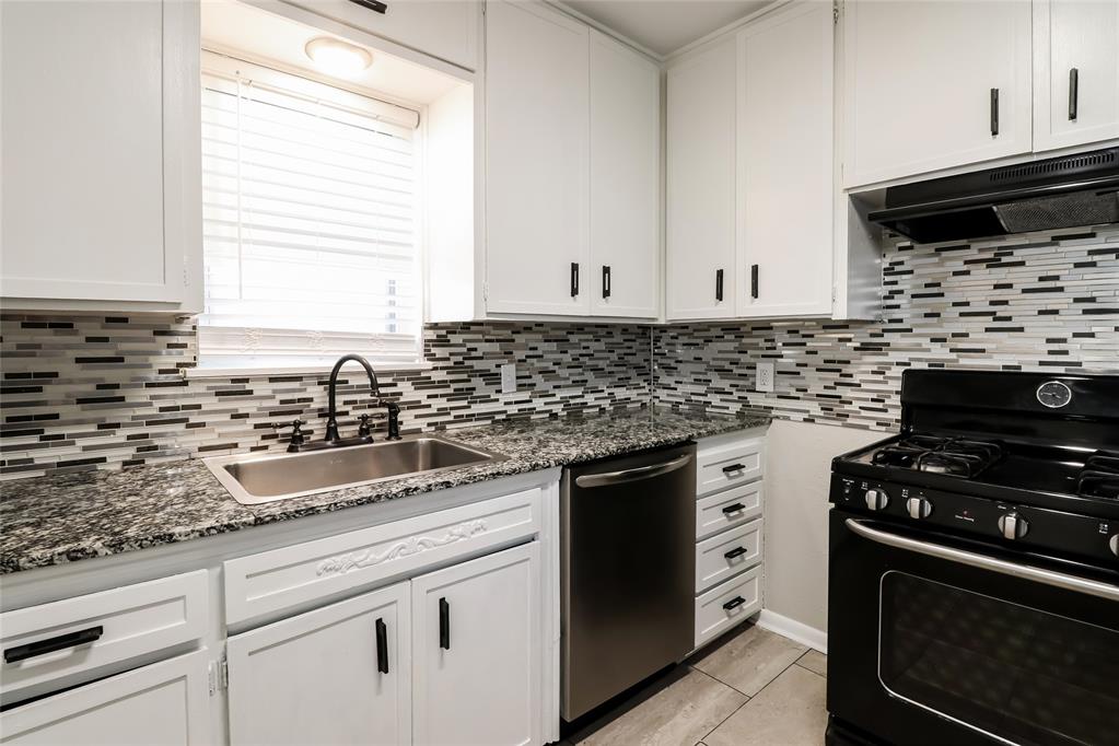4921 N Woodward Avenue Property Photo 6